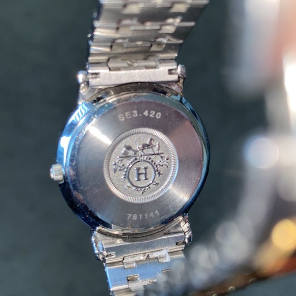 Preloved Hermes watch 7-7.5 inches in length - Picture 4 of 10